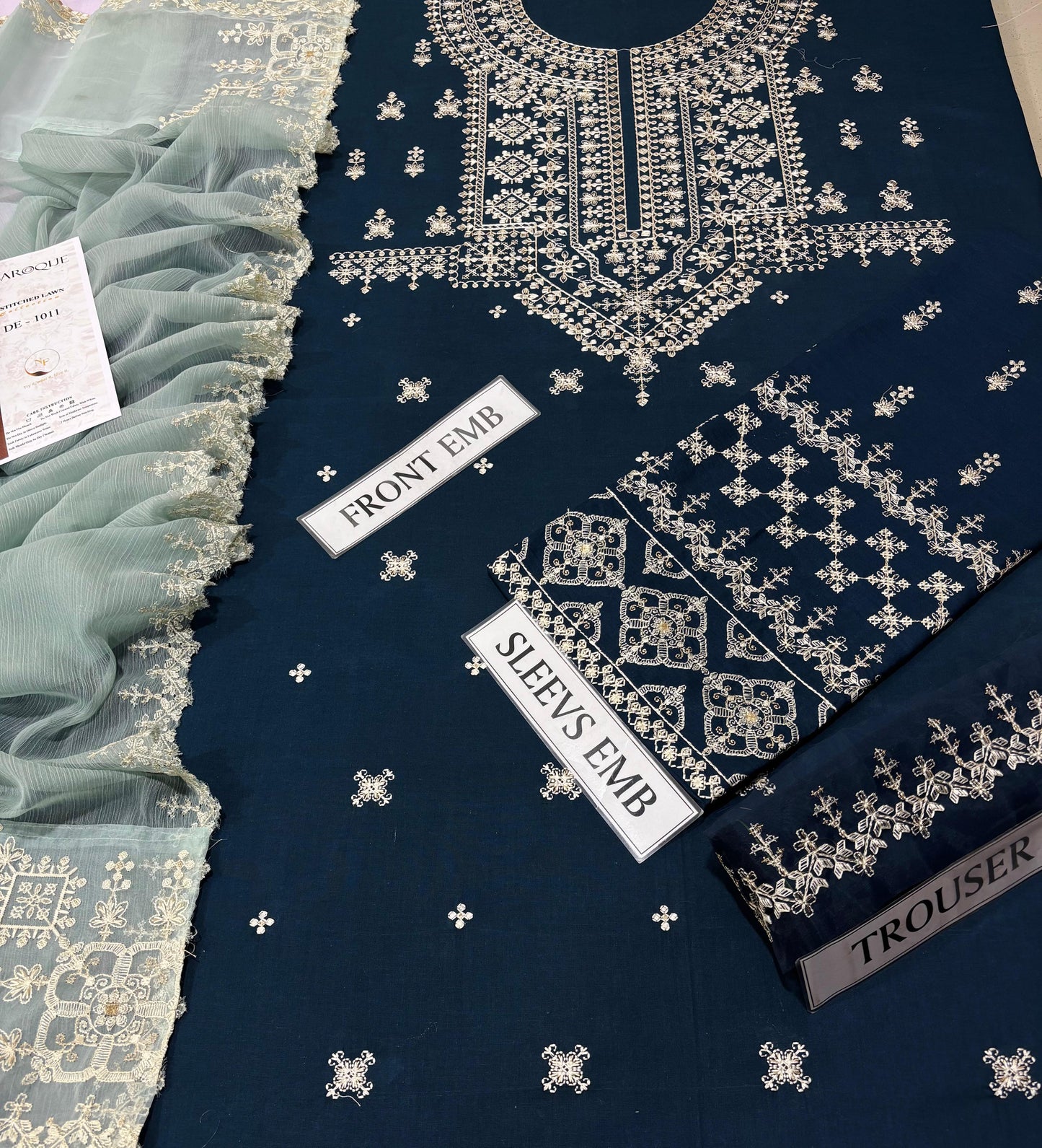 *BRAND NAME* BARQOUE
 FABRIC
PREMIUM AIR-JET LAWN