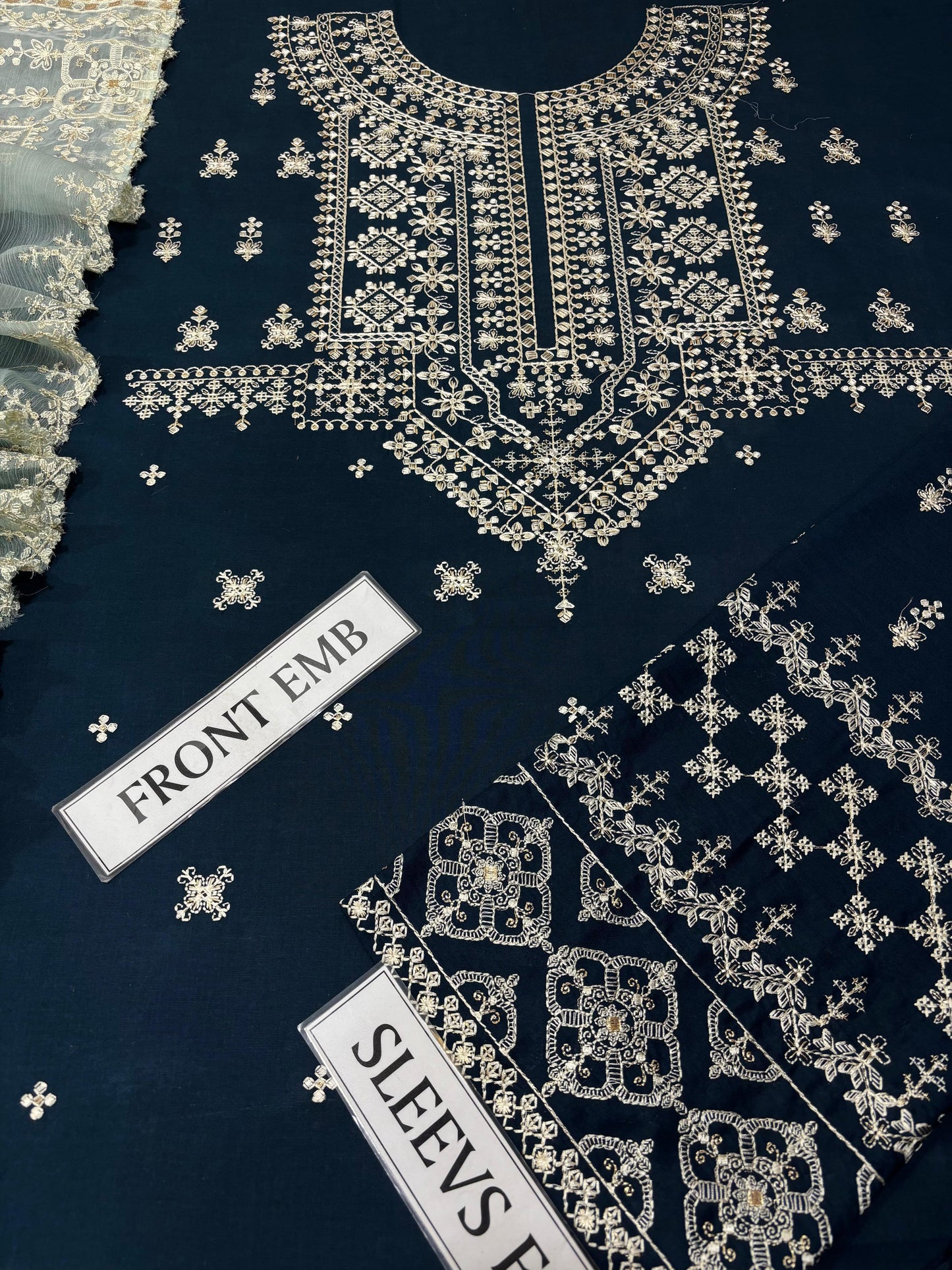 *BRAND NAME* BARQOUE
 FABRIC
PREMIUM AIR-JET LAWN