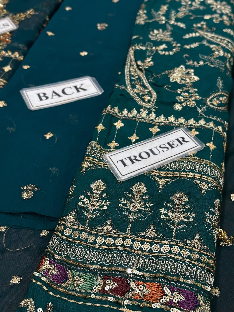 CHARISMA.fabric.chiffon.heavy embroidery.3 peice